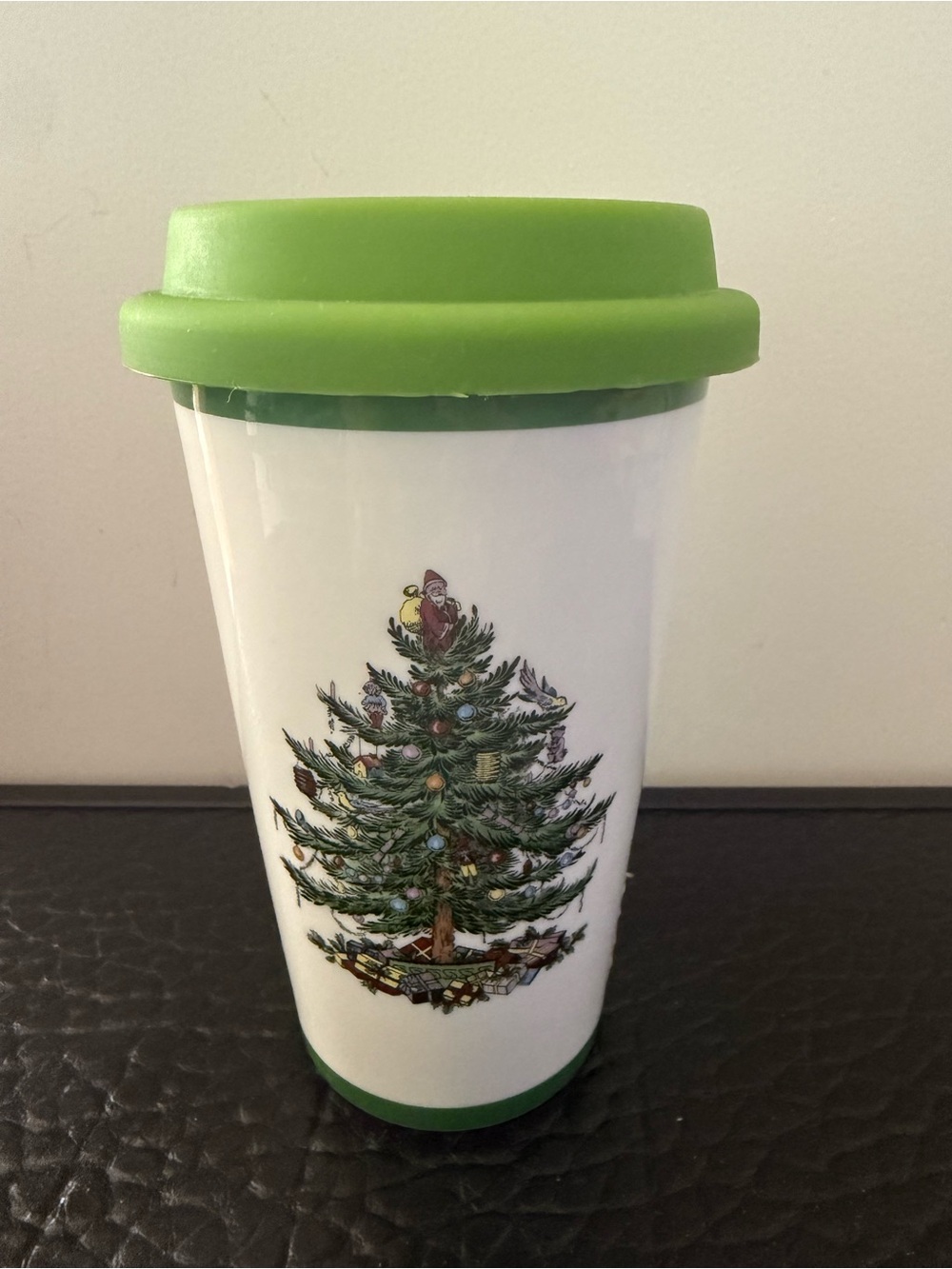 Spode CHRISTMAS TREE Ceramic Travel Mug with Silicone Green Lid.